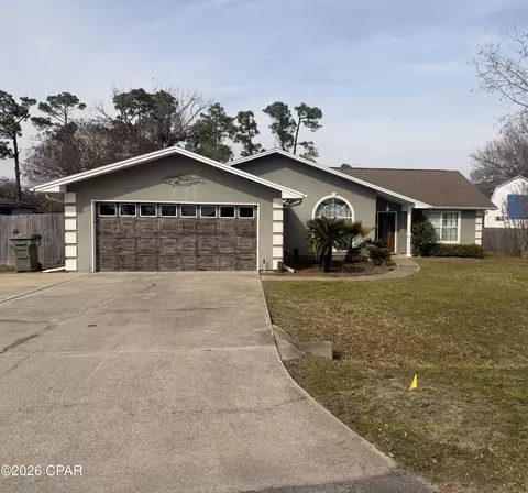 2004 Windjammer Dr, Lynn Haven, FL 32444