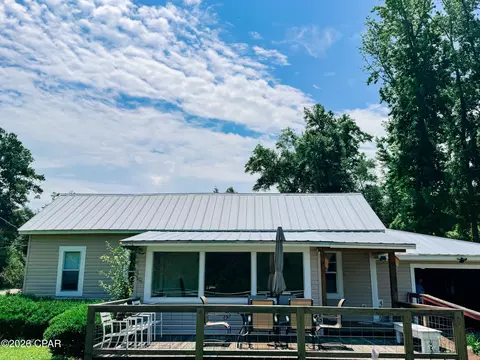 7693 NW Chattahoochee Cir, Bristol, FL 32321