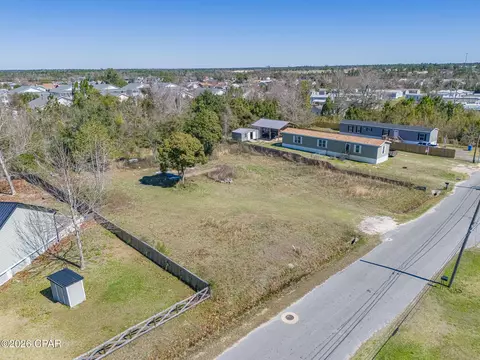 7521 Harvey St, Panama City, FL 32404