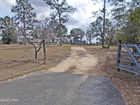 1025 Washington Blvd, Chipley, FL 32428