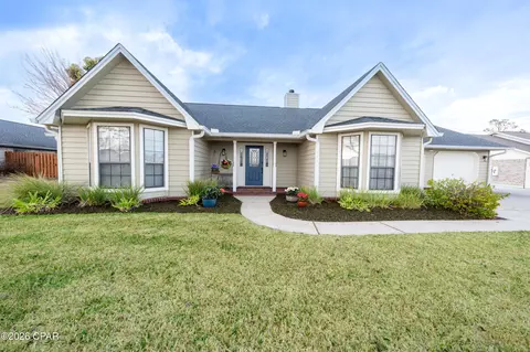 502 Candlewick Dr, Panama City, FL 32405