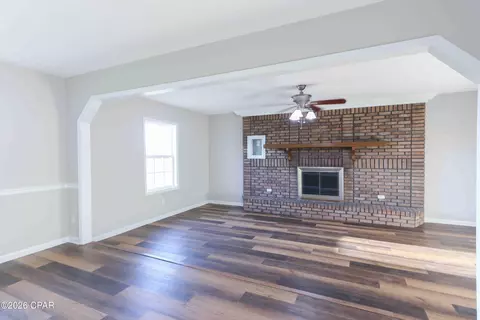Living - 710 E Pine Forest Dr, Lynn Haven, FL 32444 photo 4 of 8