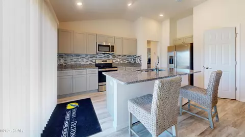 Kitchen - 3989 Horizon Ave, Chipley, FL 32428 photo 1 of 2
