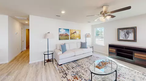 Living - 3896 Bricknell Ave, Chipley, FL 32428 photo 3 of 3