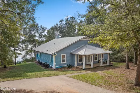 3723 Hicks Lake Ln, Vernon, FL 32462