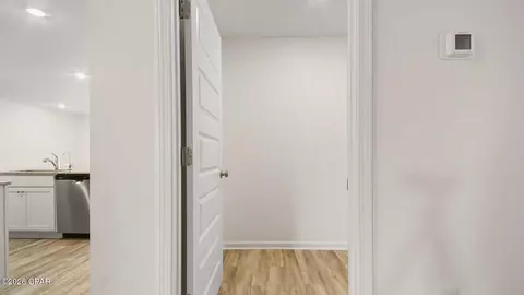 Entry Way - 2085 Babcock St, Chipley, FL 32428 photo 4 of 5