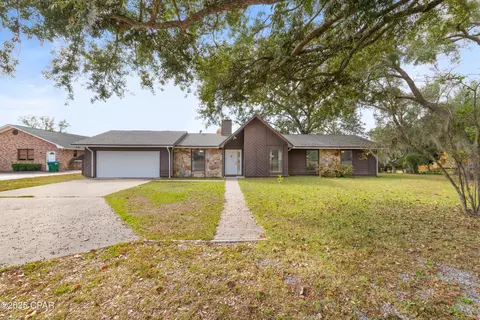 3940 Deerpoint Lake Dr, Panama City, FL 32409