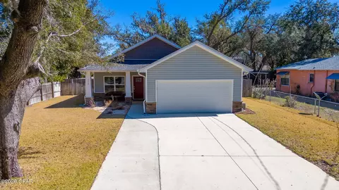 1114 Foster Ave, Panama City, FL 32401