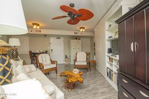 4715 Thomas Dr #E-2, Panama City Beach, FL 32408