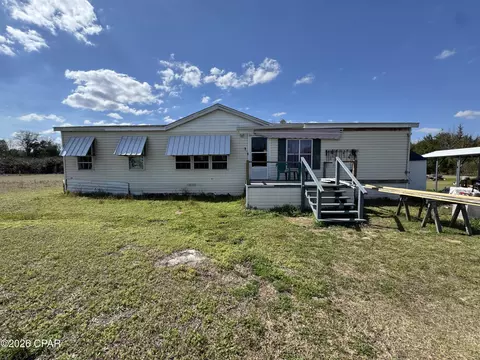 3916 Larkspur Cir, Marianna, FL 32446