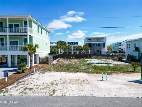109 S 39th St #C & D, Mexico Beach, FL 32456