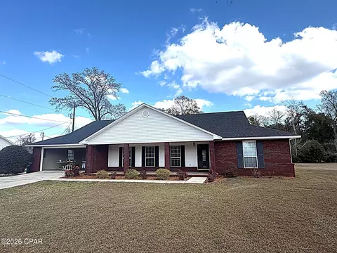 3352 Caverns Rd, Marianna, FL 32446