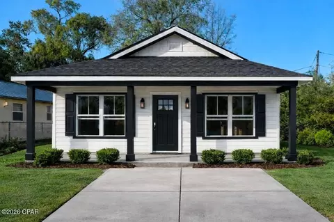 815 E 12th Ct, Panama City, FL 32401