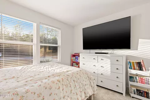 Bedroom - 3987 Oxford Ave, Chipley, FL 32428 photo 2 of 5