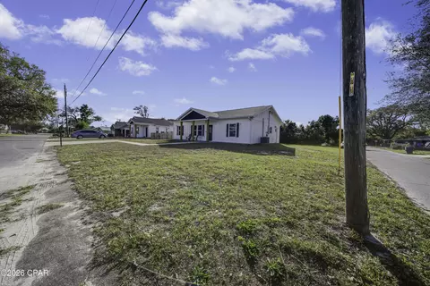 631 Maine Ave, Panama City, FL 32405