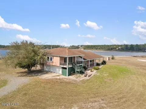 5096 Lake Ridge Dr, Chipley, FL 32428