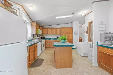 3320 Cardinal Pl, Chipley, FL 32428 photo 6