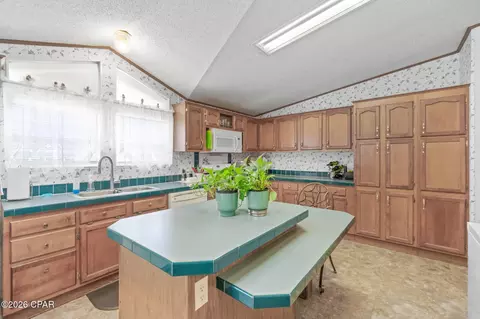 3320 Cardinal Pl, Chipley, FL 32428 photo 8