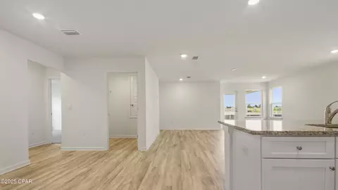 Entry Way - 2152 Shenandoah Blvd, Chipley, FL 32428 photo 1 of 12