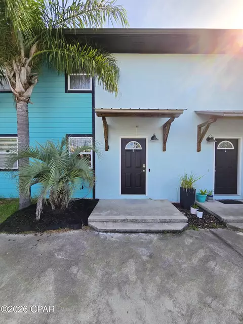 6300 Pinetree Ave, Panama City Beach, FL 32408