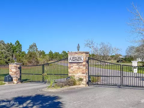 13013 Airway St, Panama City, FL 32404