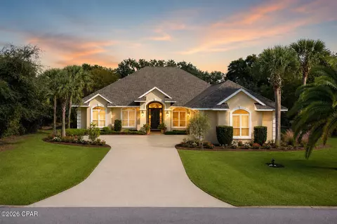 100 Legend Lakes Dr, Panama City, FL 32408