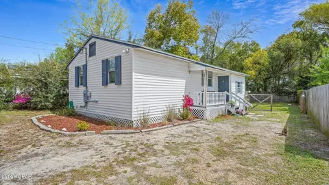 808 12 Mulberry Ave, Panama City, FL 32401