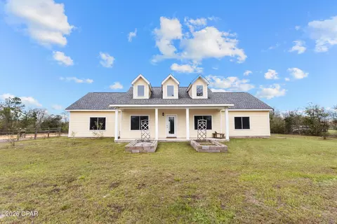 10555 River Alley Rd, Youngstown, FL 32466