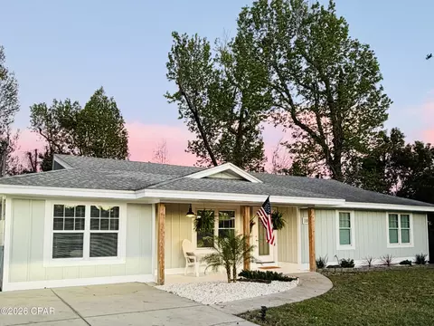1015 New York Ave, Lynn Haven, FL 32444