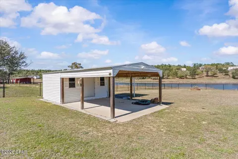 Exterior - 5192 Pine Ridge Dr, Chipley, FL 32428 photo 6 of 13