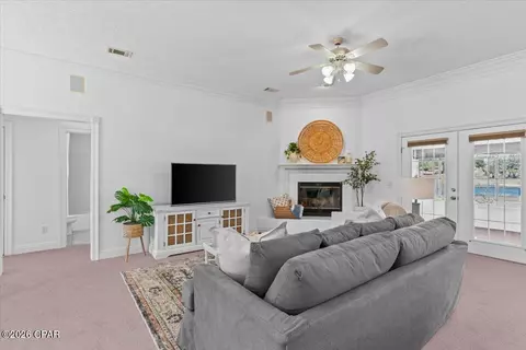 Living - 5192 Pine Ridge Dr, Chipley, FL 32428 photo 1 of 3