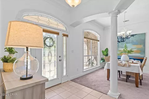 Entry Way - 5192 Pine Ridge Dr, Chipley, FL 32428 photo 2 of 4