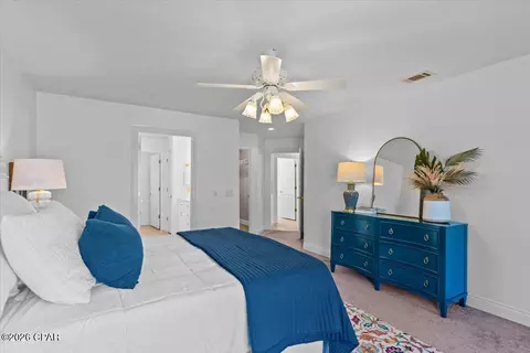 Bedroom - 5192 Pine Ridge Dr, Chipley, FL 32428 photo 2 of 6