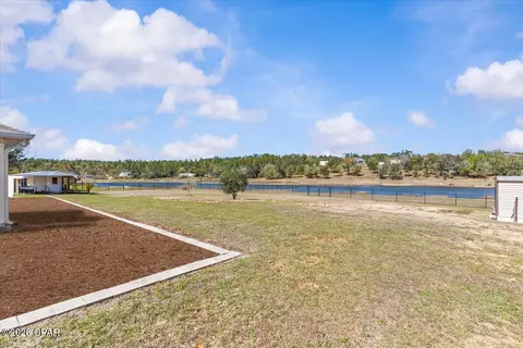 Exterior - 5192 Pine Ridge Dr, Chipley, FL 32428 photo 10 of 13