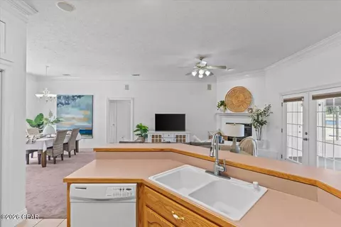 Kitchen - 5192 Pine Ridge Dr, Chipley, FL 32428 photo 4 of 4
