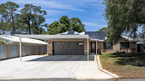 6537 Pine Dr, Panama City, FL 32408