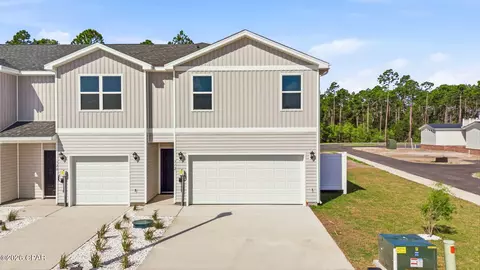 432 Chateau Ln, Port St Joe, FL 32456