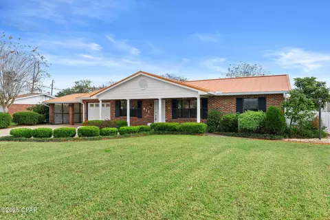 811 S Highline Dr, Panama City, FL 32404