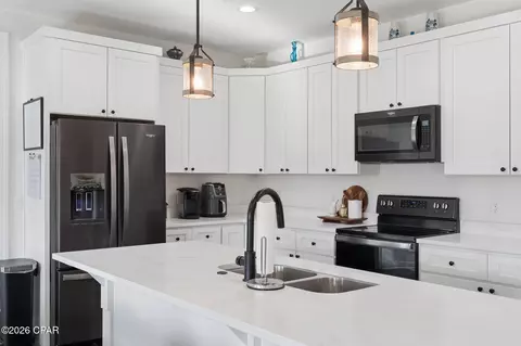 909 Mallory Dr, Panama City, FL 32405
