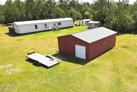 460 Quail Hollow Blvd, Chipley, FL 32428