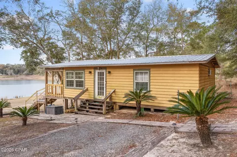 3903 Stewart Lake Rd, Chipley, FL 32428