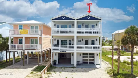 107 S 41st St #D, Mexico Beach, FL 32456