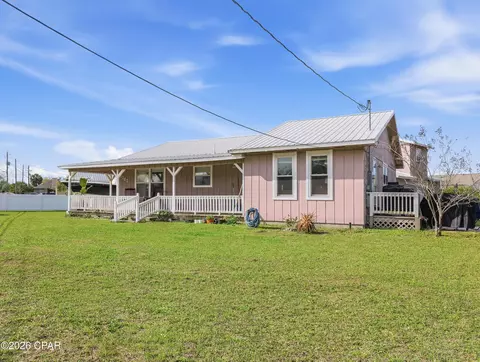 1702 Maine Ave, Lynn Haven, FL 32444