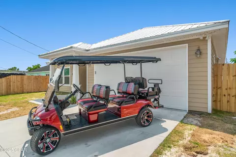 529 Christmas Tree Ln, Panama City Beach, FL 32413