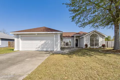 126 Byrd Dr, Panama City, FL 32404