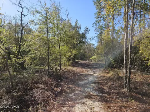 000 Preakness Pl, Chipley, FL 32428