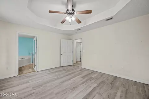 Bedroom - 528 Hyde Park Dr, Crestview, FL 32539 photo 2 of 6