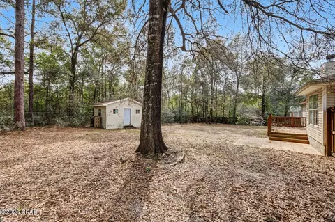 Exterior - 528 Hyde Park Dr, Crestview, FL 32539 photo 4 of 5
