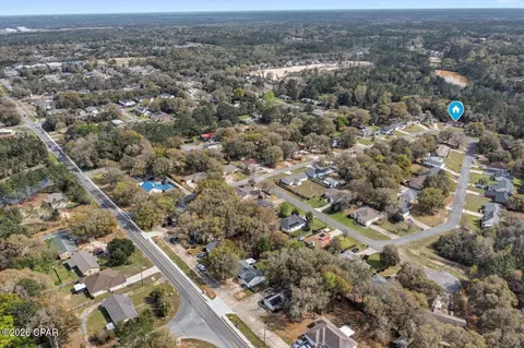 View/Area - 528 Hyde Park Dr, Crestview, FL 32539 photo 5 of 5