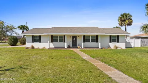 4415 Baywood Dr, Lynn Haven, FL 32444